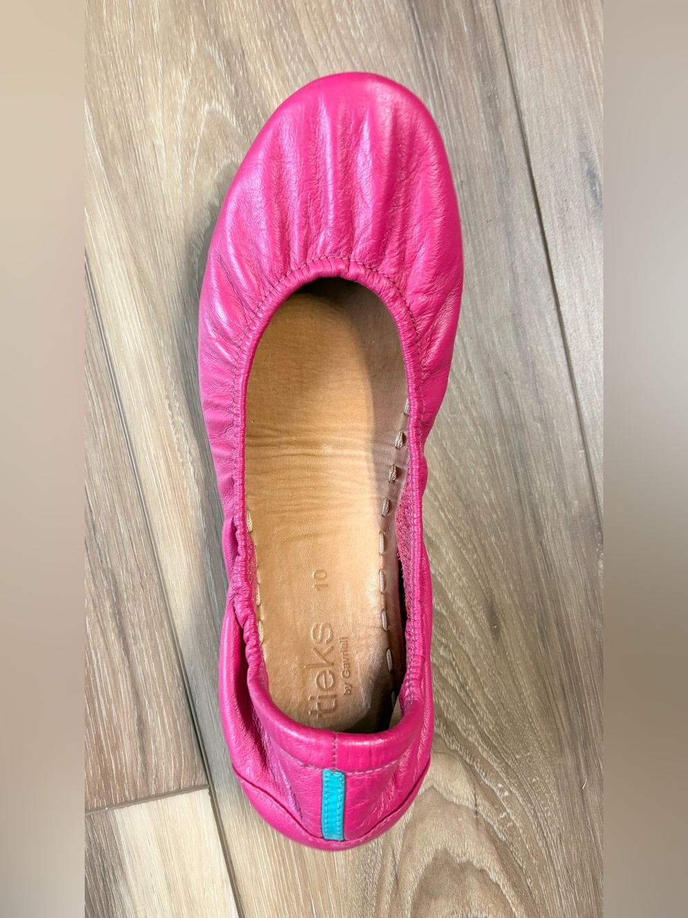 Tieks Hot Pink Leather Ballet Flat left shoe only. Excellent condition.